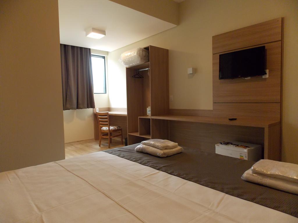 Minas Platinum Hotel & Convention Conselheiro Lafaiete Quarto foto